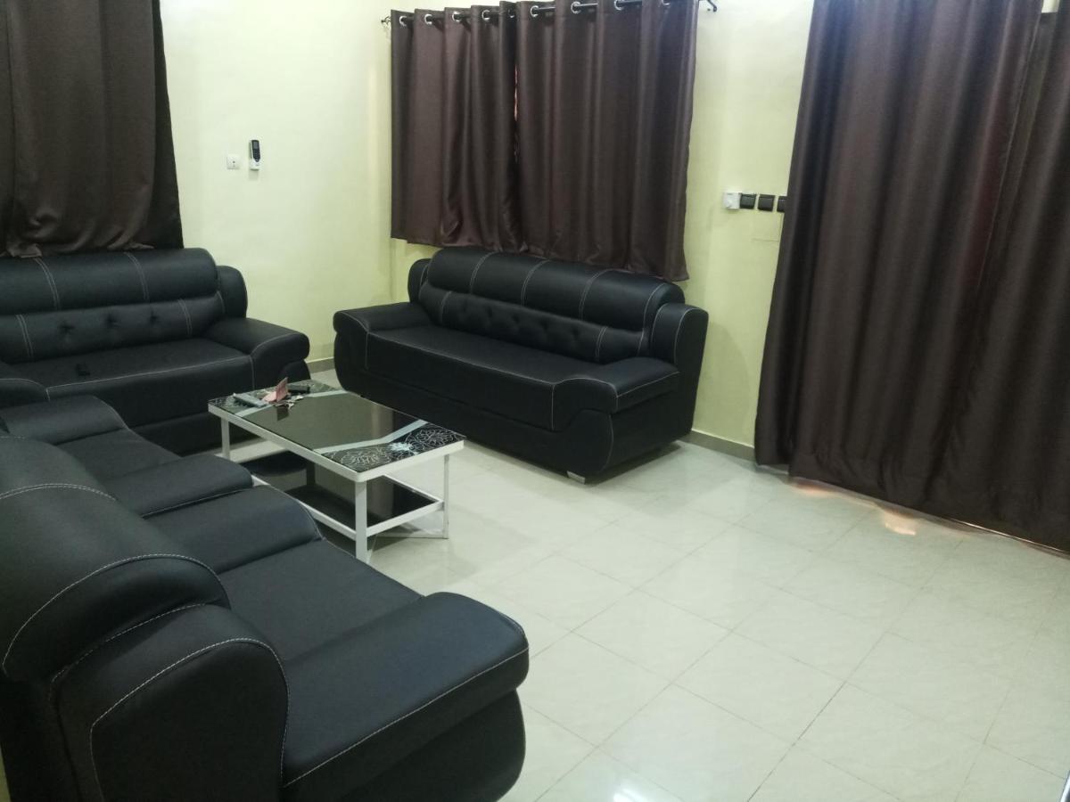 Residence Lynda Prestige Ουαγκαντουγκού Εξωτερικό φωτογραφία
