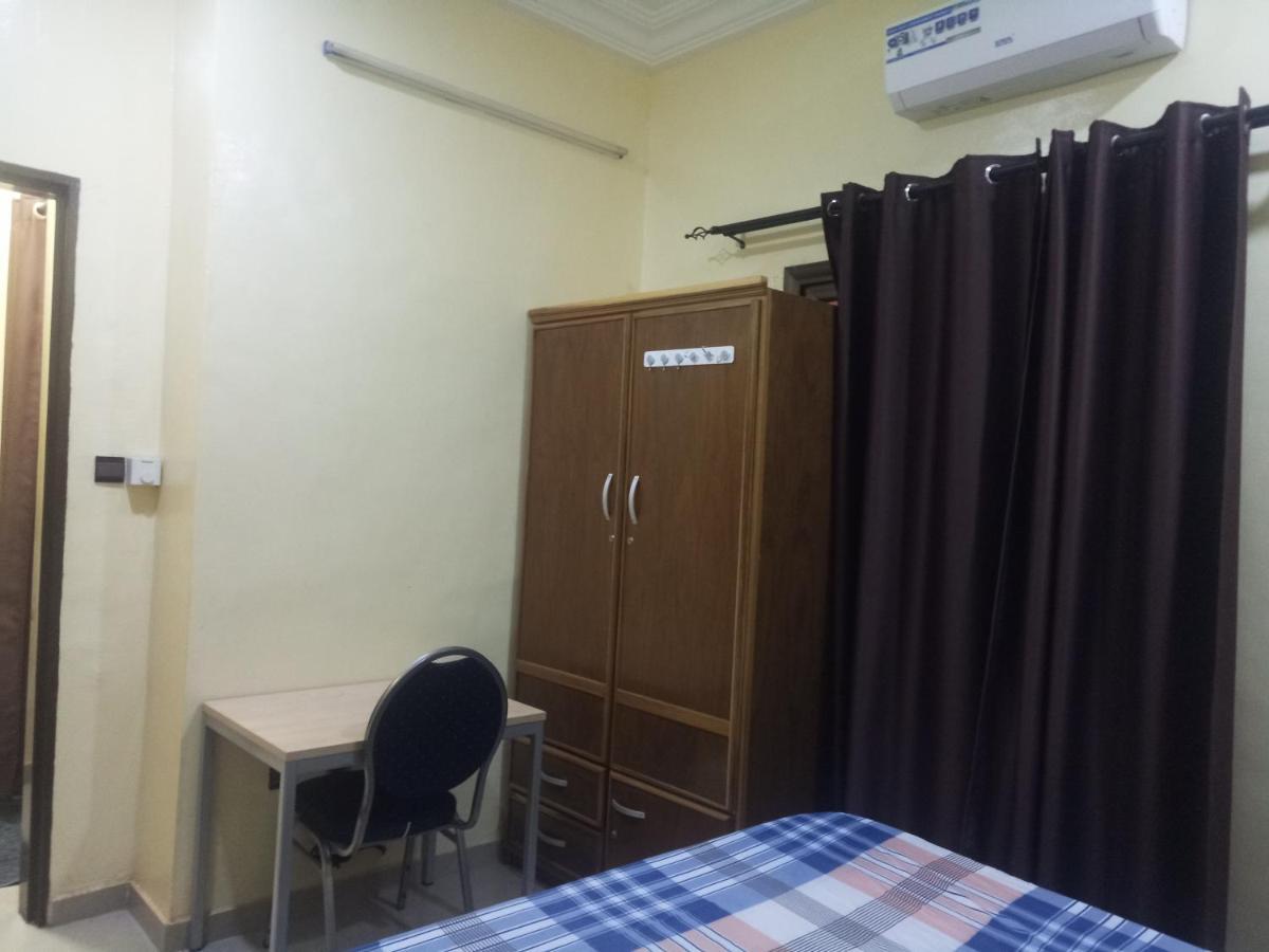 Residence Lynda Prestige Ουαγκαντουγκού Εξωτερικό φωτογραφία