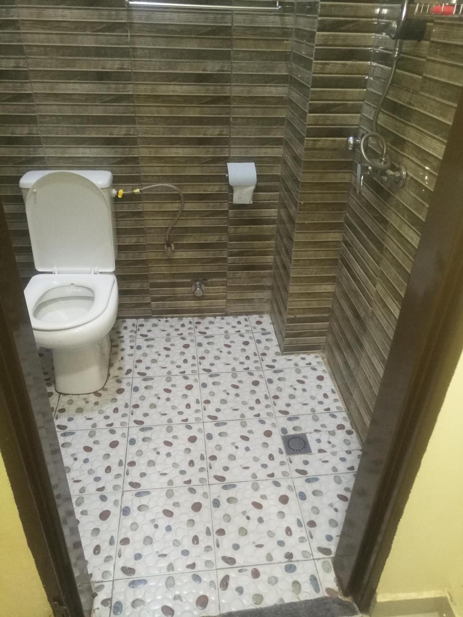 Residence Lynda Prestige Ουαγκαντουγκού Δωμάτιο φωτογραφία